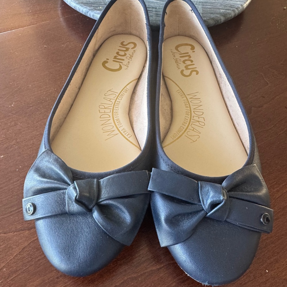 Circus by Sam Edelman Blue/Navy Flats with Bow